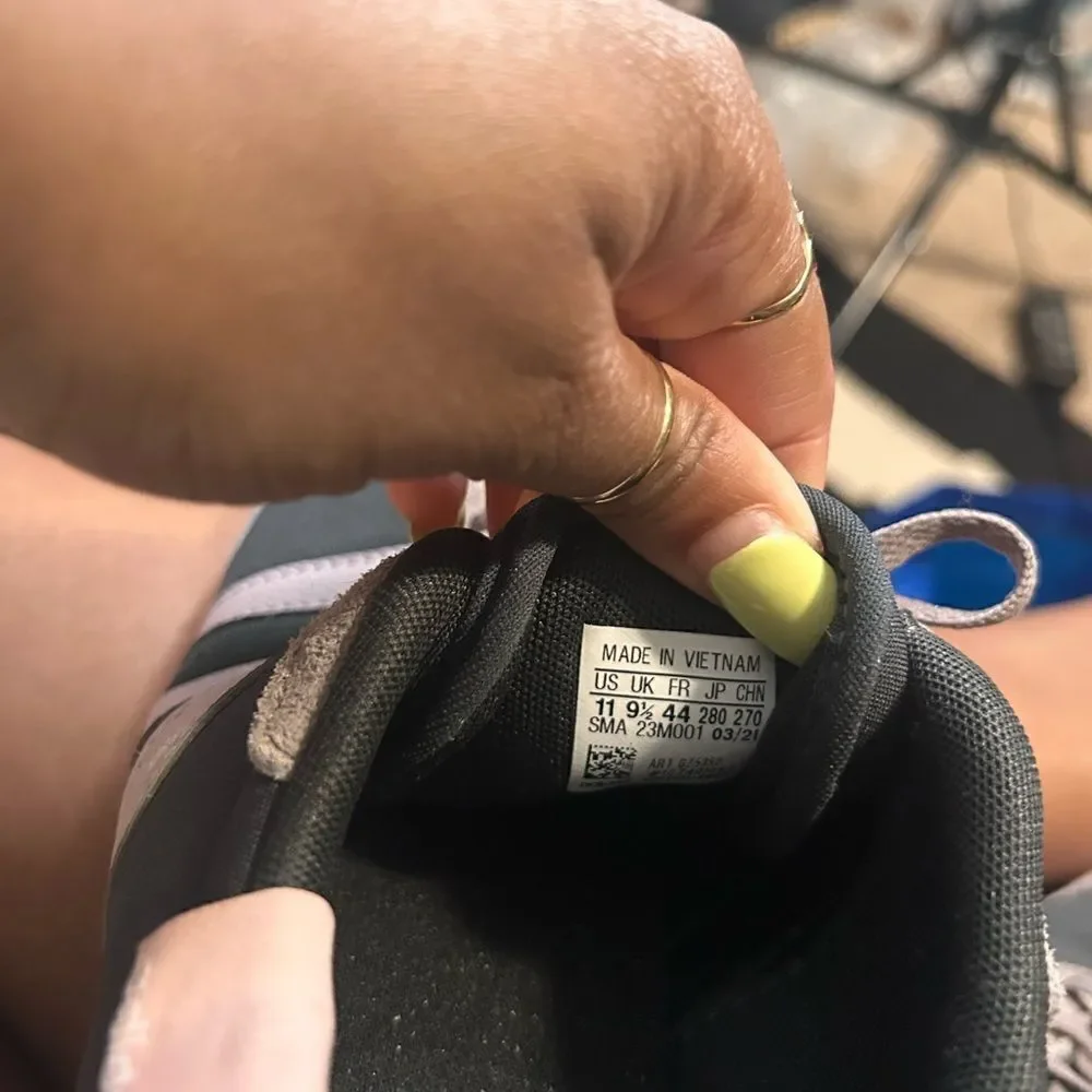 Adidas Retrorun Sneakers